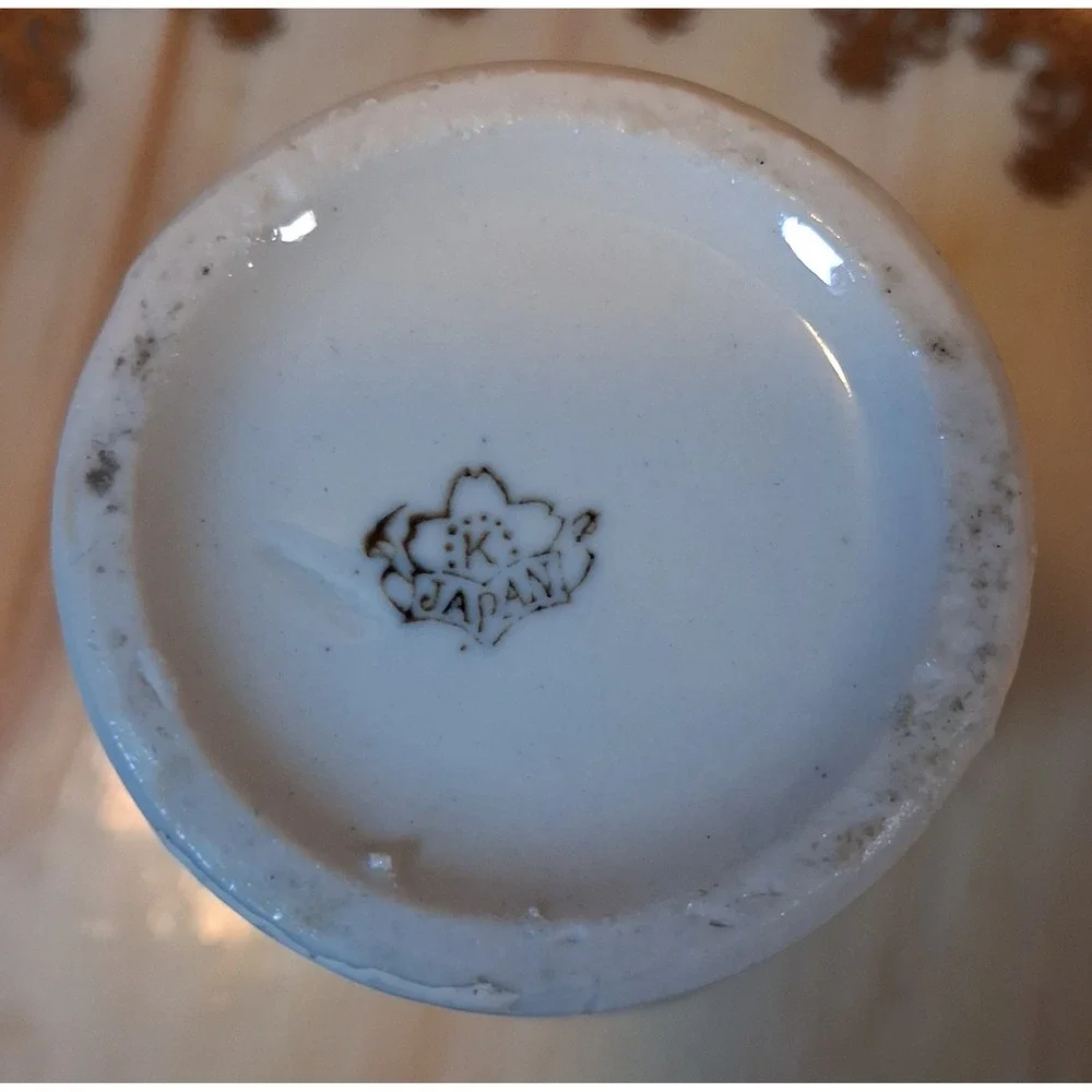 N/A vintage white